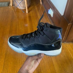 Jordan 11 Space Jam Size 7
